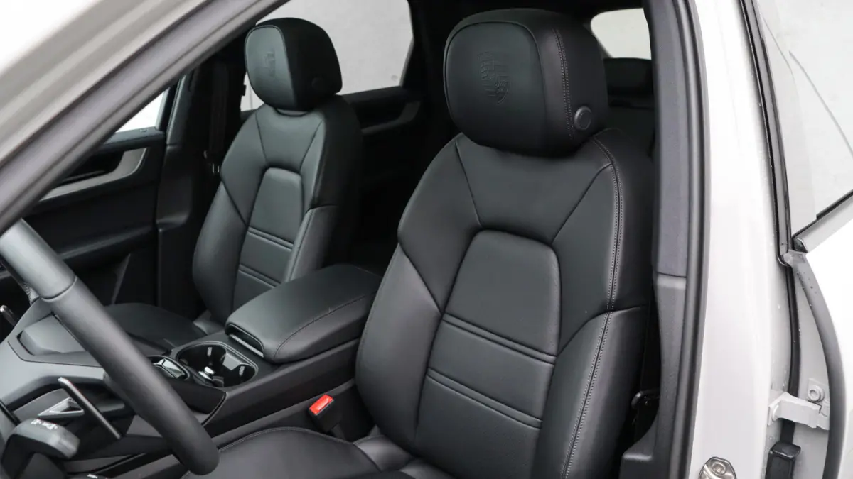 3.0 E-Hybrid SportDesign | Panoramadak | BOSE Sound | Soft-Close | Bijrijdersdisplay | Trekhaak