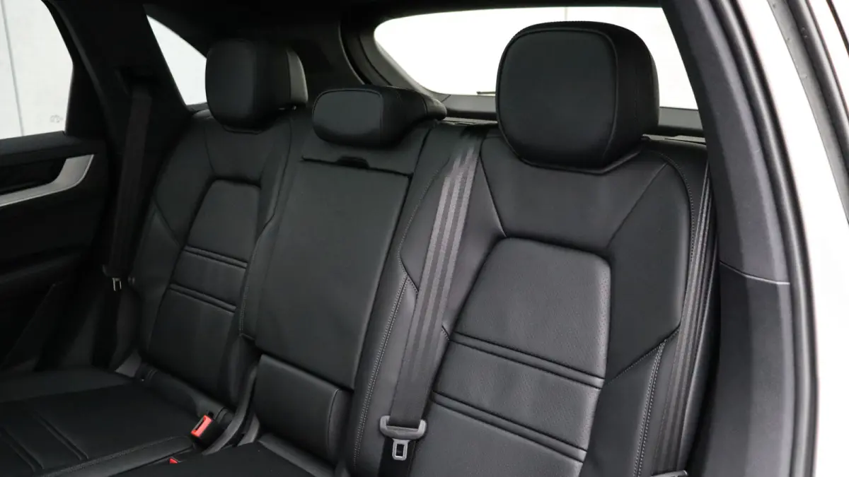 3.0 E-Hybrid SportDesign | Panoramadak | BOSE Sound | Soft-Close | Bijrijdersdisplay | Trekhaak