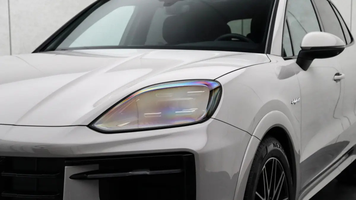 3.0 E-Hybrid SportDesign | Panoramadak | BOSE Sound | Soft-Close | Bijrijdersdisplay | Trekhaak