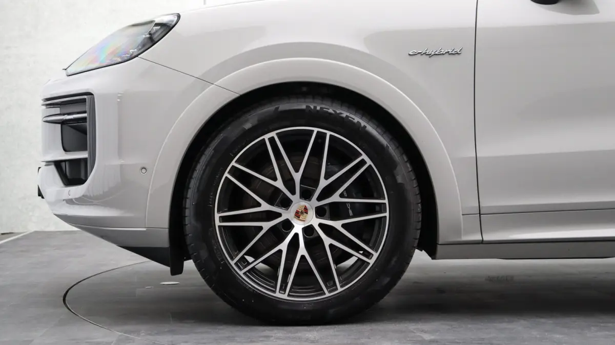 3.0 E-Hybrid SportDesign | Panoramadak | BOSE Sound | Soft-Close | Bijrijdersdisplay | Trekhaak
