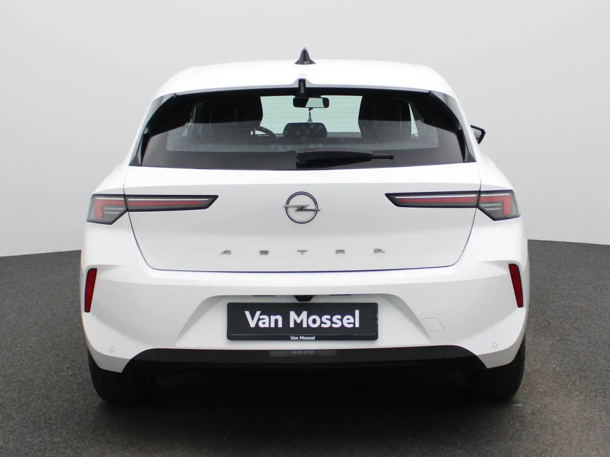 1.2 Turbo 81kW S/S Edition | ACHTERUITRIJCAMERA | NAVIGATIE | APPLE CARPLAY | CRUISE CONTROL | CLIMATE CONTROL | DIGITAL COCKPIT | LED VERLICHTING | DAB RADIO | MULTIFUNCTIONEEL STUURWIEL |