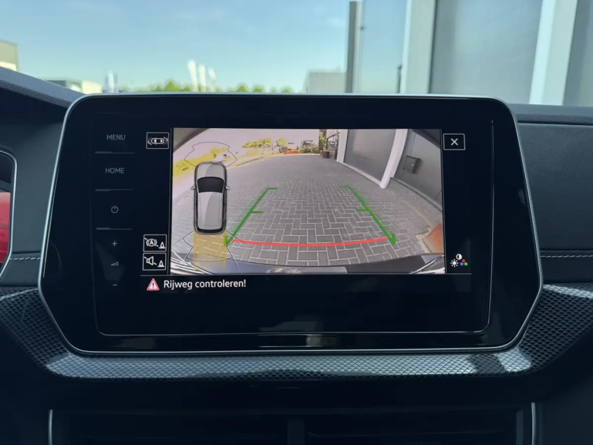 1.5 TSI R-Line 2024 IQ LIGHT NAVI CAMERA CLIMATE SPORTVELGEN