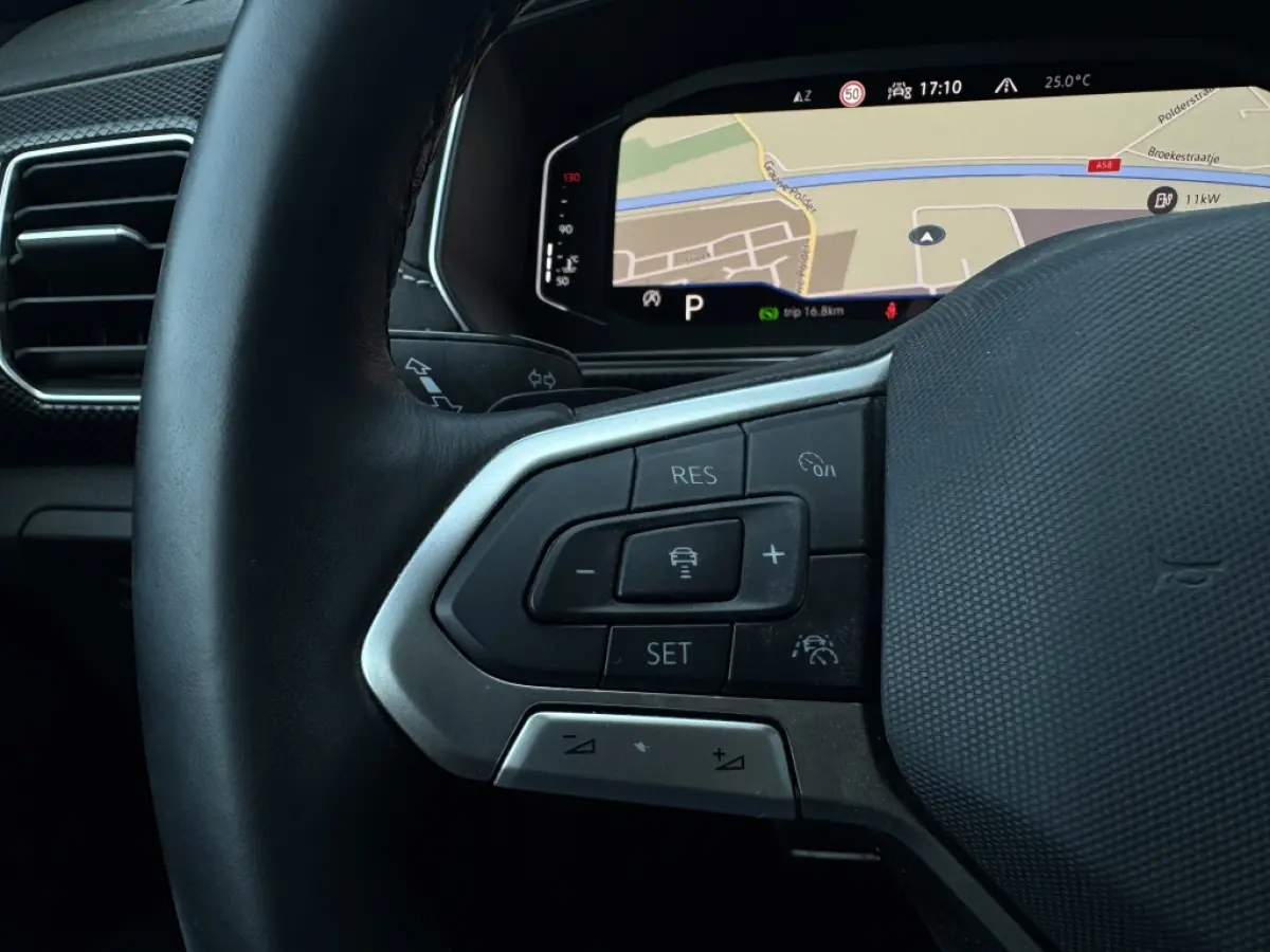 1.5 TSI R-Line 2024 IQ LIGHT NAVI CAMERA CLIMATE SPORTVELGEN