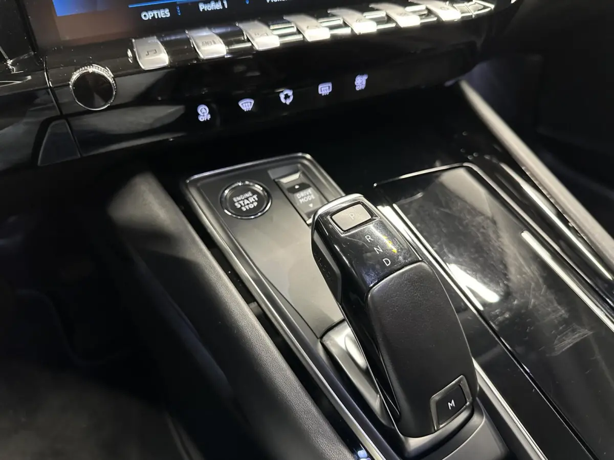 1.2 PureTech Allure Pack Business CAMERA ECC ADAP CRUISE CARPLAY.
