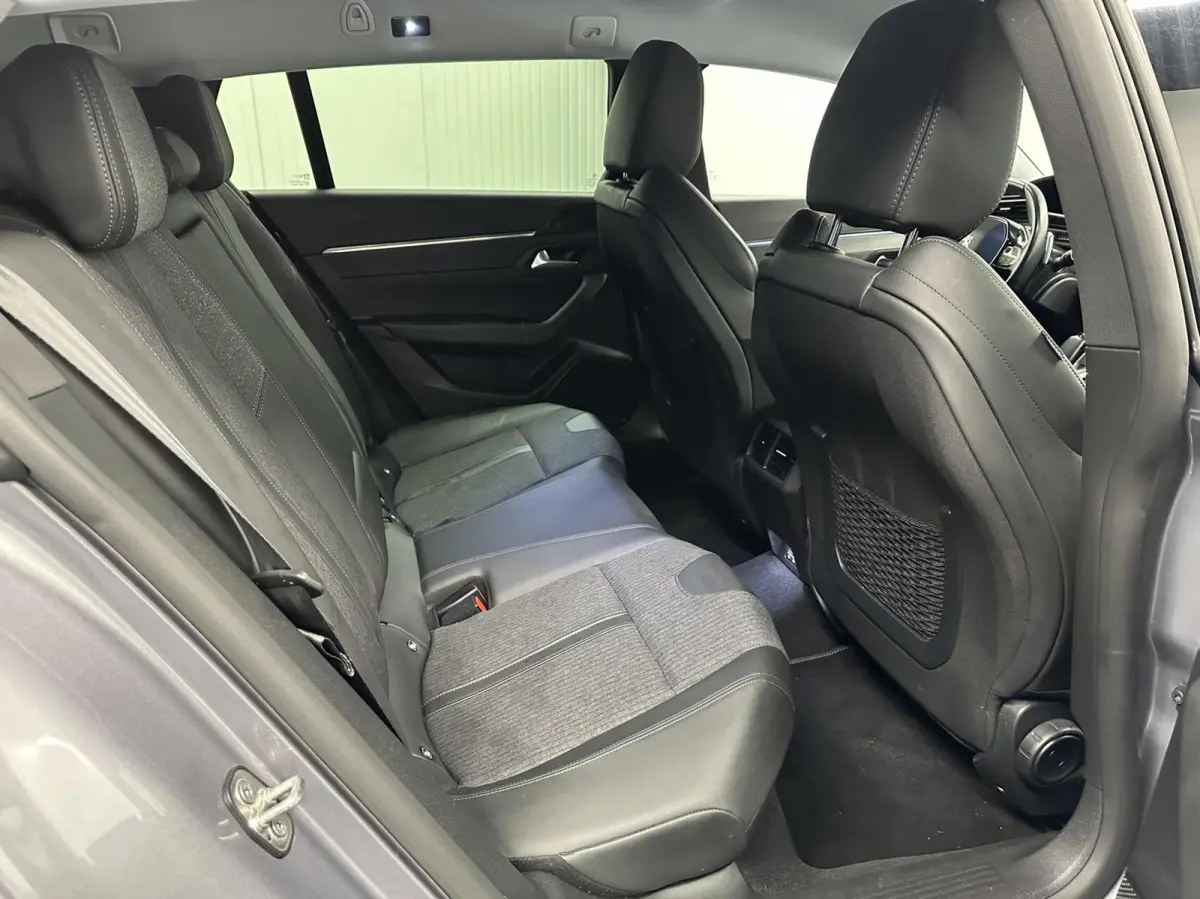 1.2 PureTech Allure Pack Business CAMERA ECC ADAP CRUISE CARPLAY.