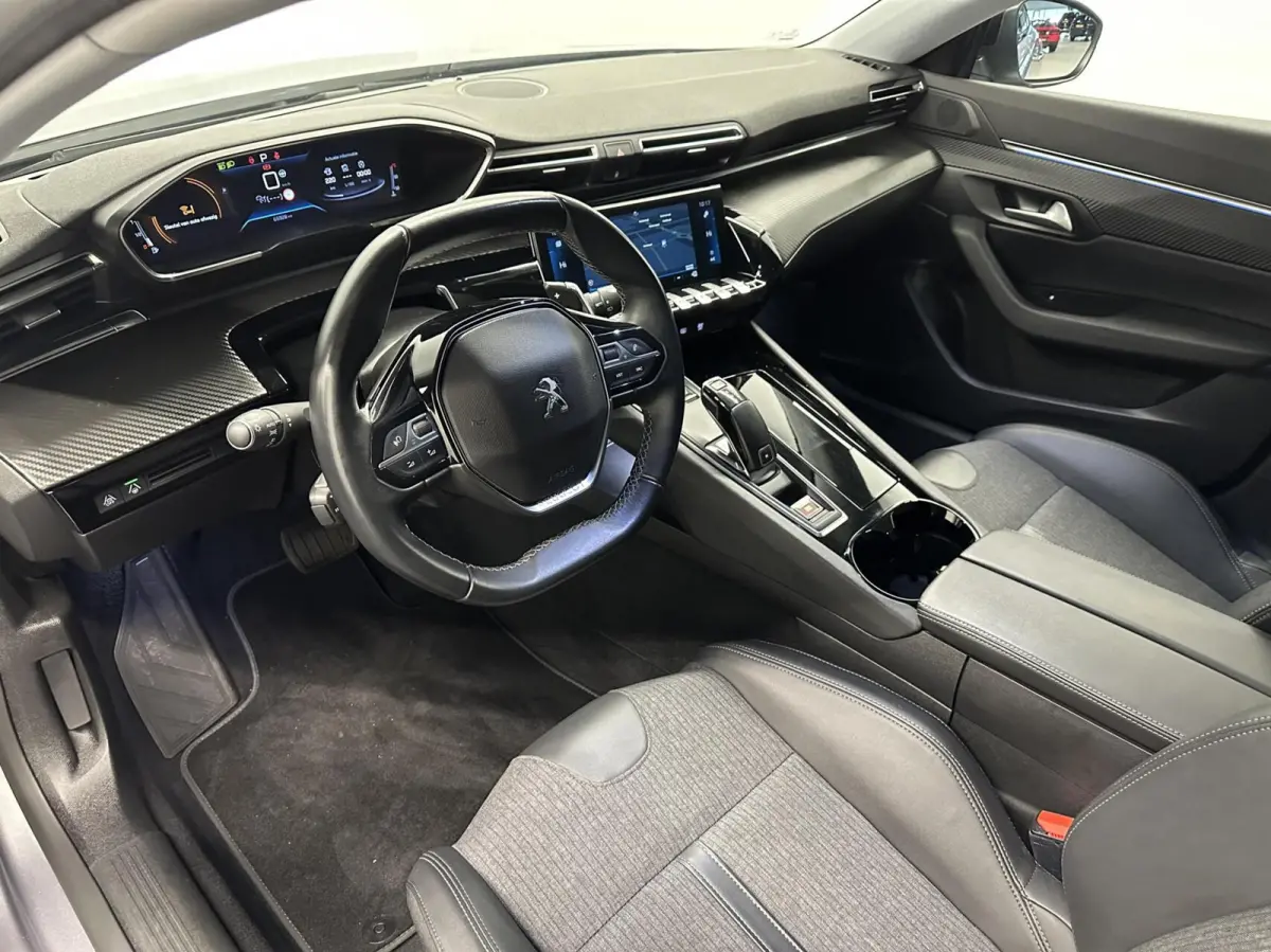 1.2 PureTech Allure Pack Business CAMERA ECC ADAP CRUISE CARPLAY.