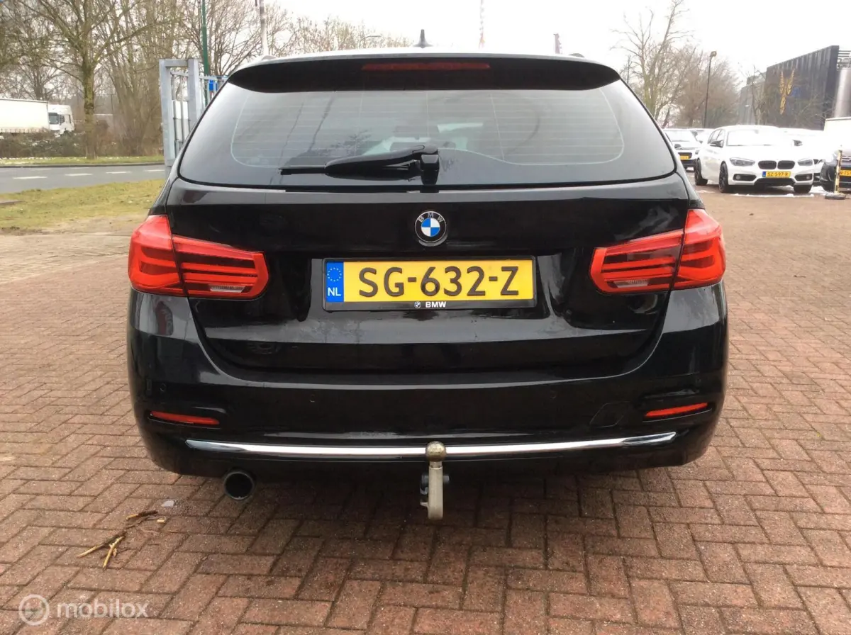 318i Luxury Edition Nav St Verw Trekh Nap