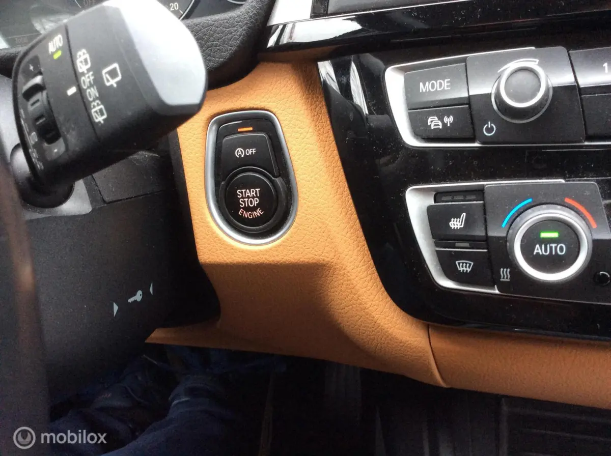 318i Luxury Edition Nav St Verw Trekh Nap