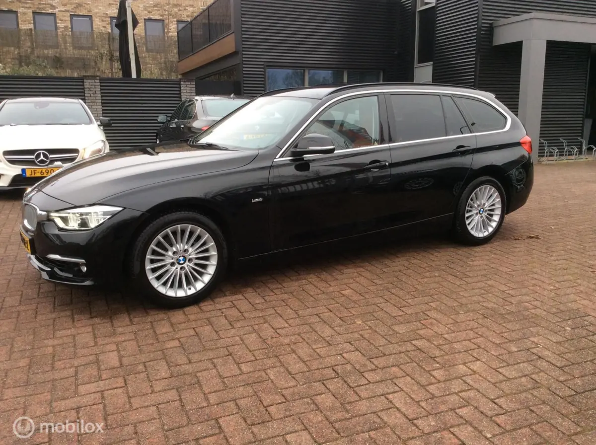 318i Luxury Edition Nav St Verw Trekh Nap