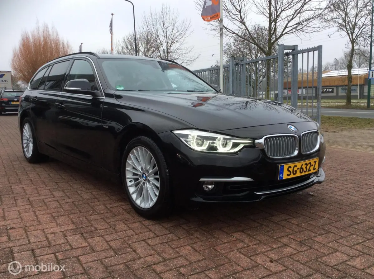 318i Luxury Edition Nav St Verw Trekh Nap