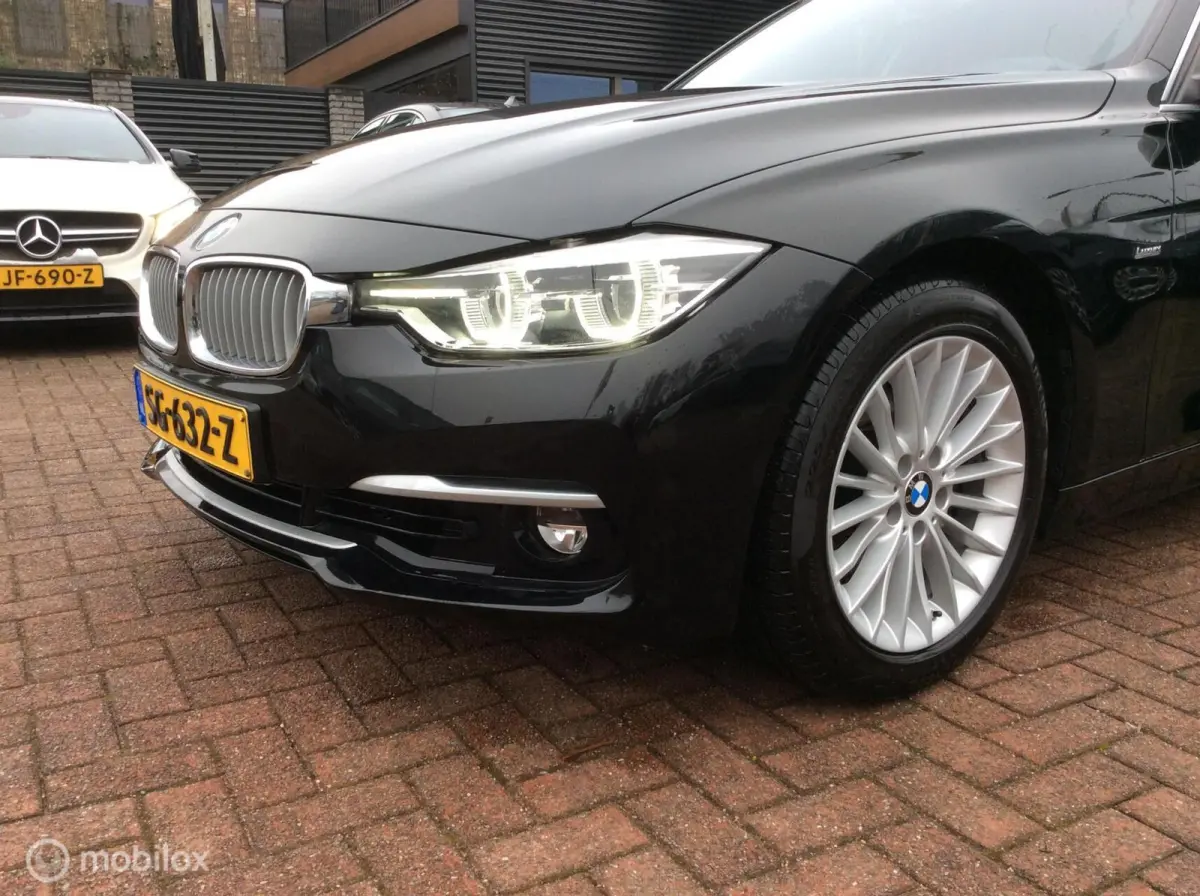 318i Luxury Edition Nav St Verw Trekh Nap