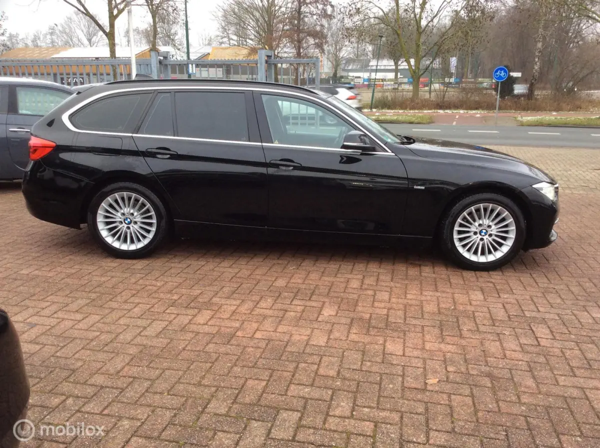 318i Luxury Edition Nav St Verw Trekh Nap
