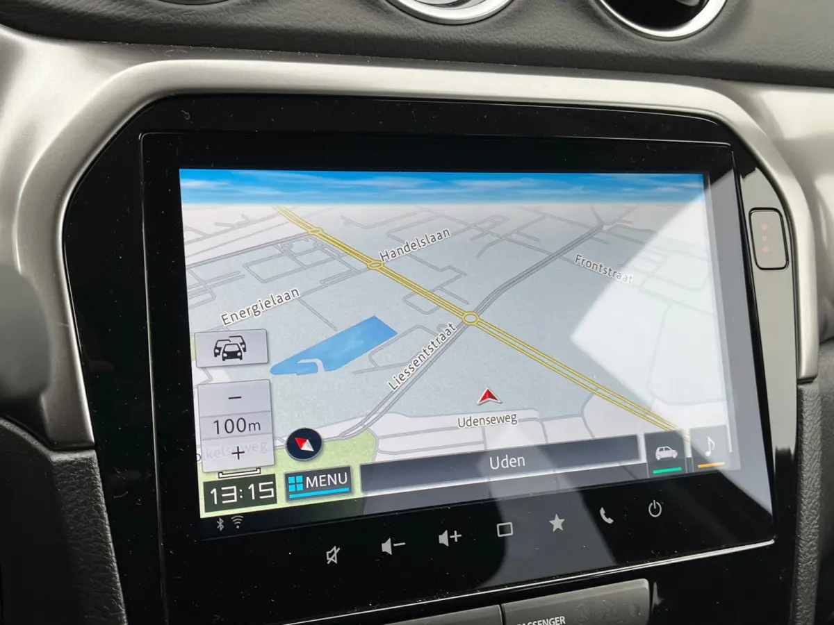 1.5 Hybrid Select Automaat | Facelift | Adaptive Cruise | Draadloze Apple Carplay | Stoelverwarming |