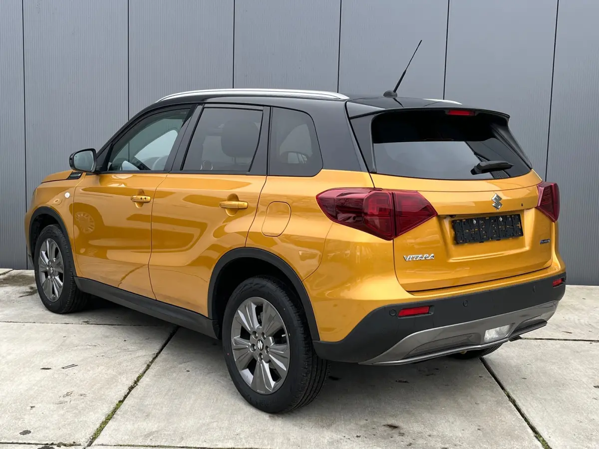 1.5 Hybrid Select Automaat | Facelift | Adaptive Cruise | Draadloze Apple Carplay | Stoelverwarming |