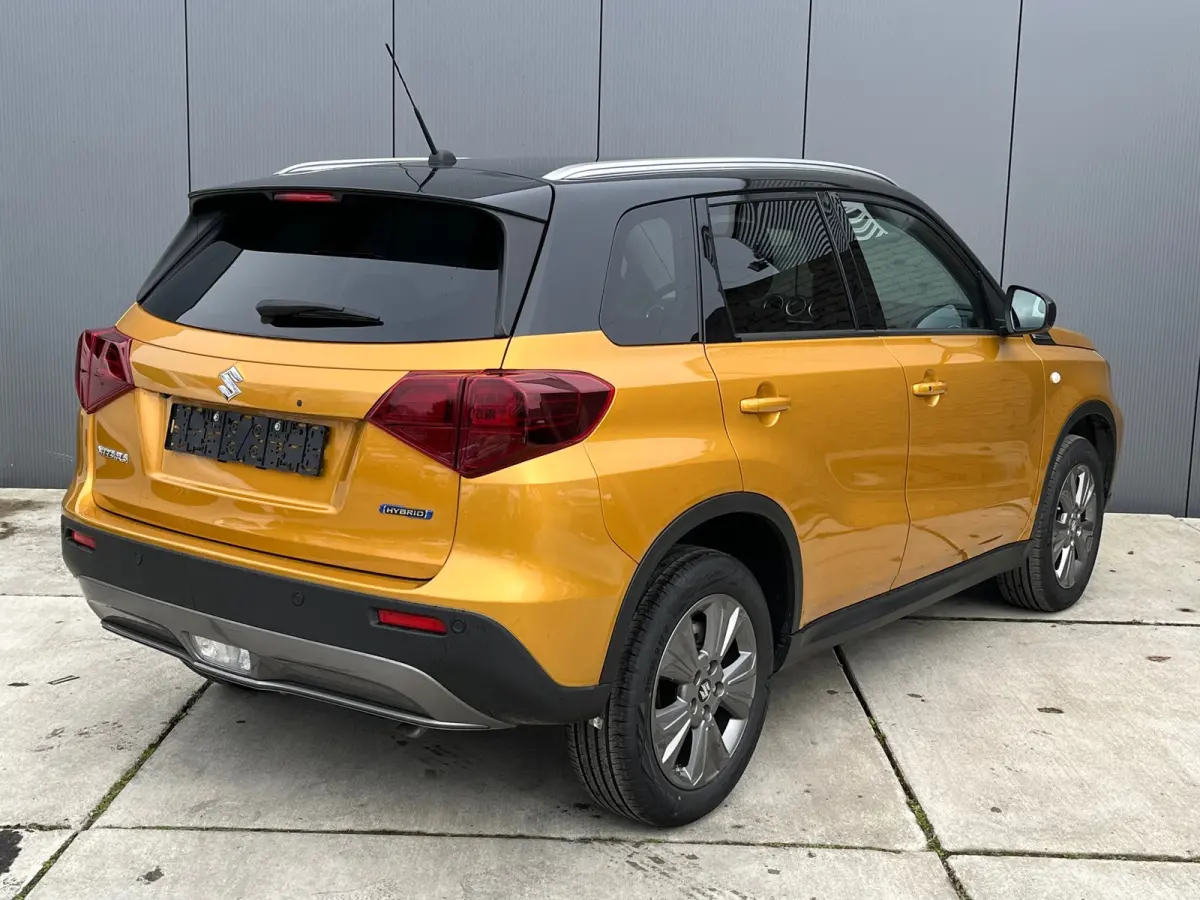 1.5 Hybrid Select Automaat | Facelift | Adaptive Cruise | Draadloze Apple Carplay | Stoelverwarming |