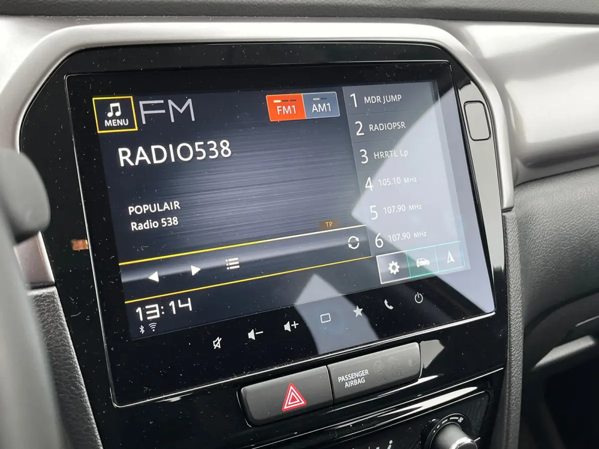 1.5 Hybrid Select Automaat | Facelift | Adaptive Cruise | Draadloze Apple Carplay | Stoelverwarming |