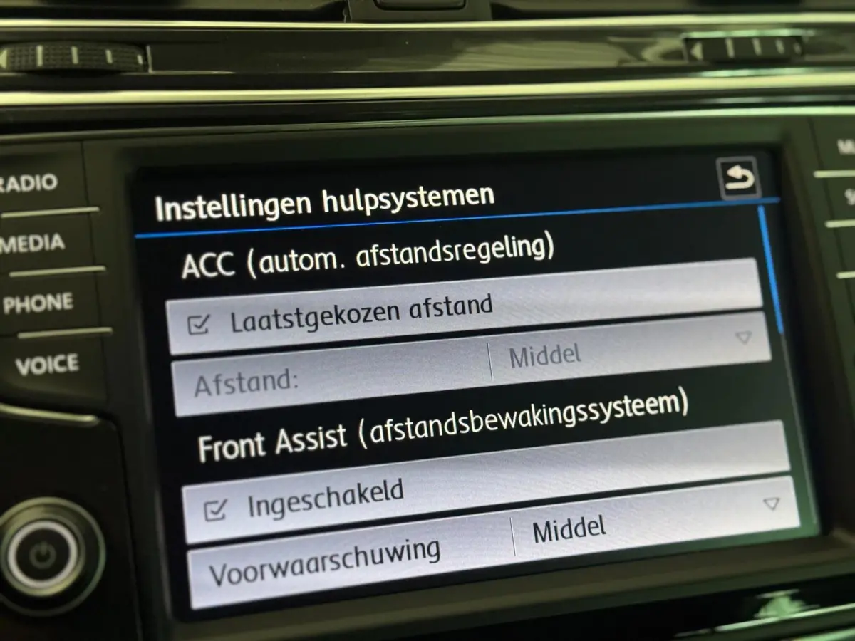2.0 TDI 4Motion R-LINE | 190PK | VIRTUAL | TREKHAAK | CAMERA