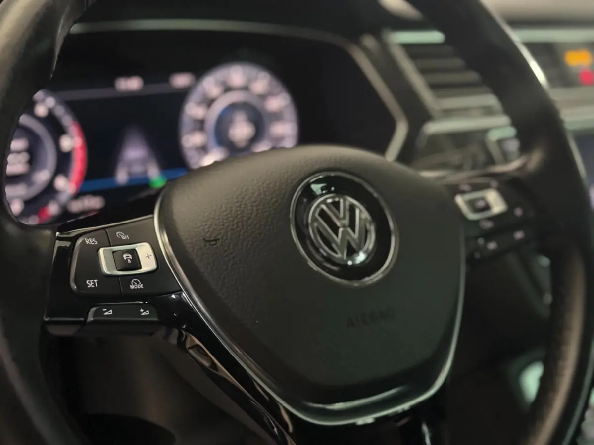 2.0 TDI 4Motion R-LINE | 190PK | VIRTUAL | TREKHAAK | CAMERA