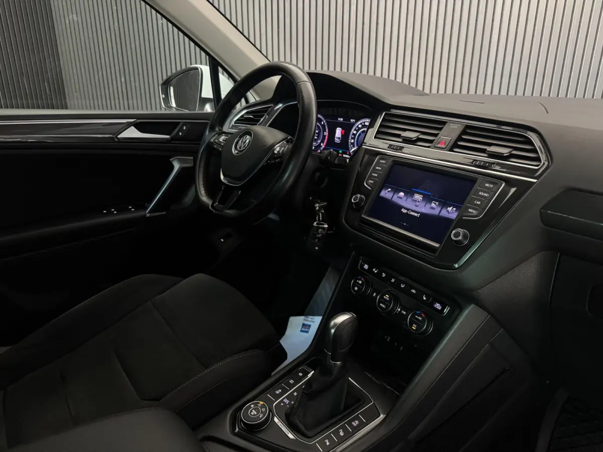 2.0 TDI 4Motion R-LINE | 190PK | VIRTUAL | TREKHAAK | CAMERA