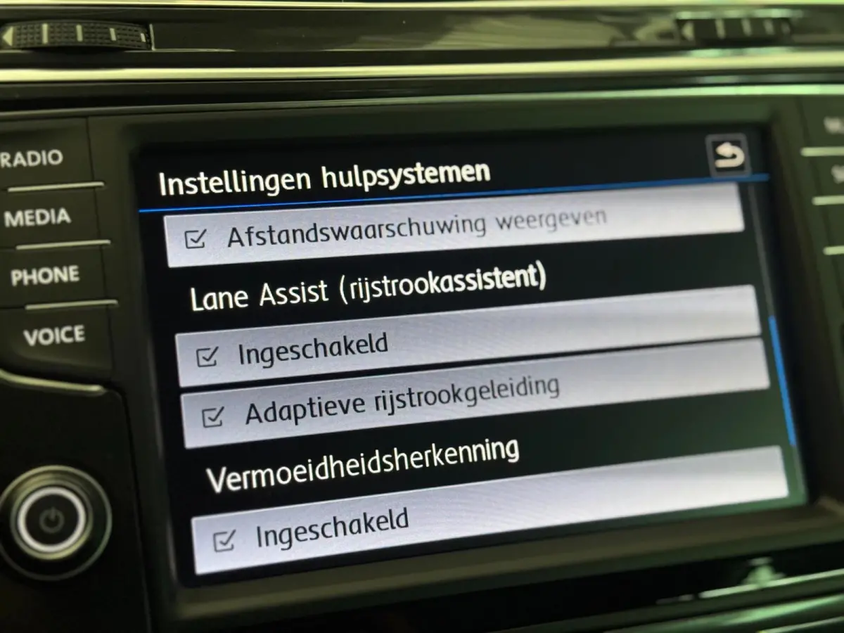 2.0 TDI 4Motion R-LINE | 190PK | VIRTUAL | TREKHAAK | CAMERA