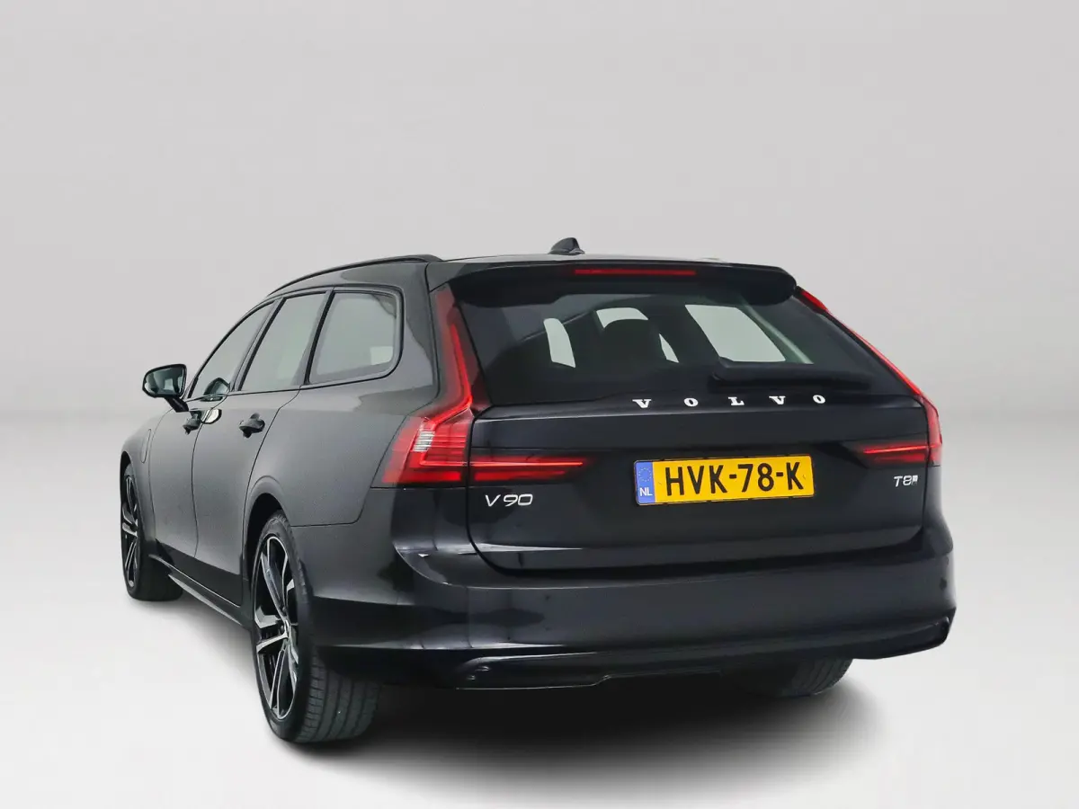 T8 Plug-in hybrid AWD Ultra Dark | SOH 100% | Panoramadak | 360° camera | Bowers & Wilkins | Luchtvering | Stoelventilatie | Stoel- en Stuurverwarming | Trekhaak