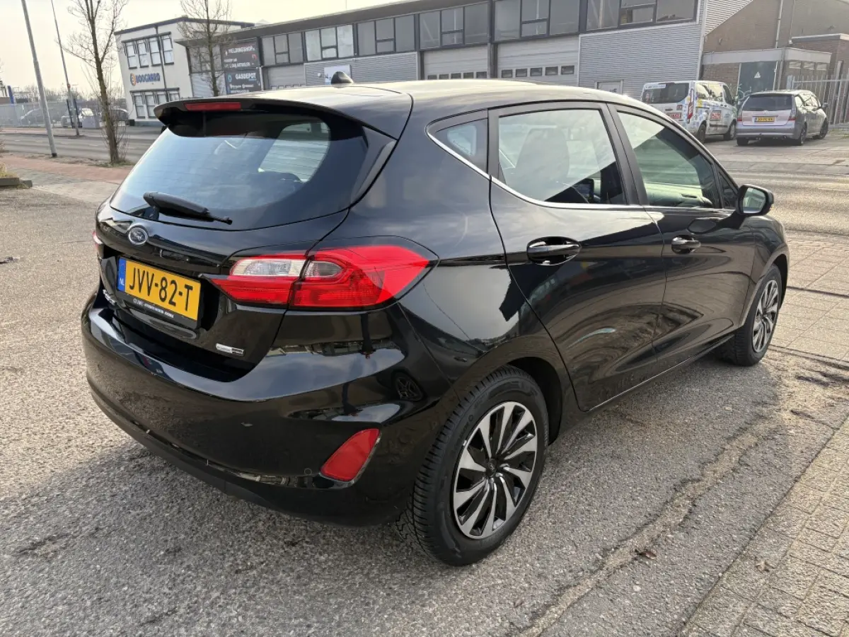 1.0 EcoBoost Hybrid Titanium
