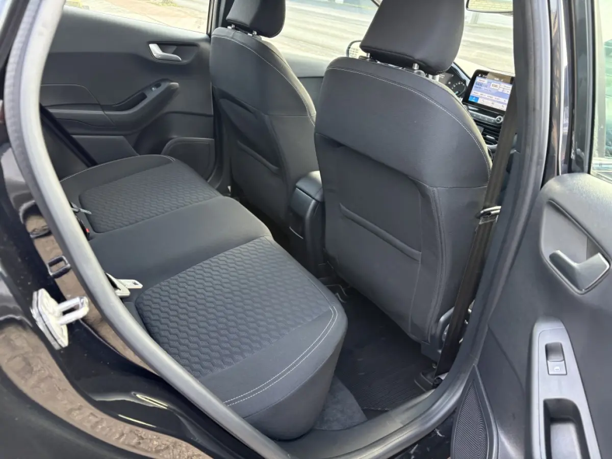 1.0 EcoBoost Hybrid Titanium