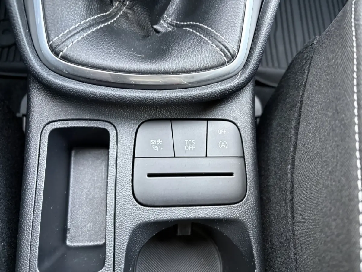 1.0 EcoBoost Hybrid Titanium