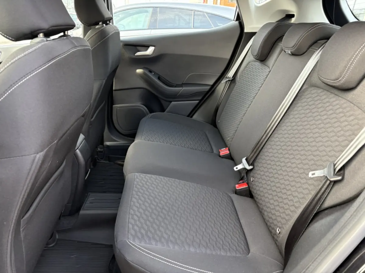 1.0 EcoBoost Hybrid Titanium