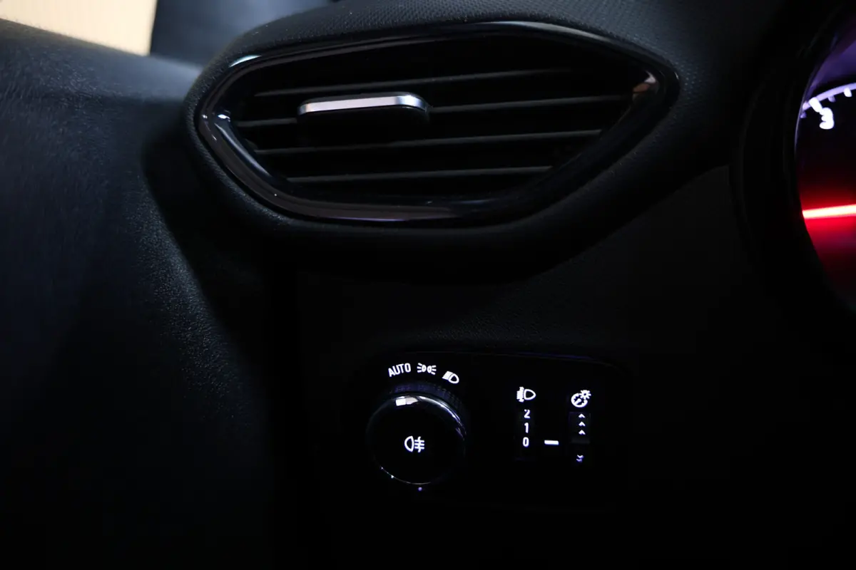 1.2 Turbo GS Line LED CLIMA CARPLAY NAVI CAMERA "21