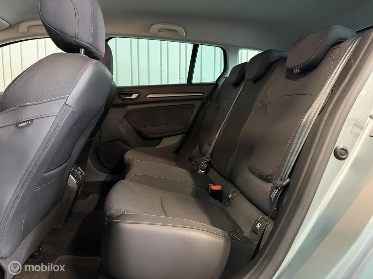 Estate 1.6 Plug-In Hybrid 160 Business Edition One