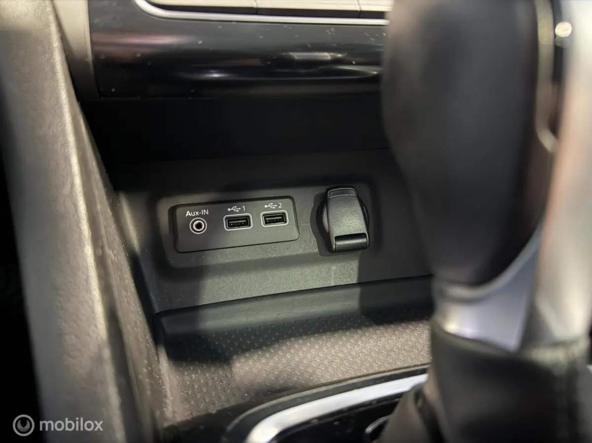 Estate 1.6 Plug-In Hybrid 160 Business Edition One