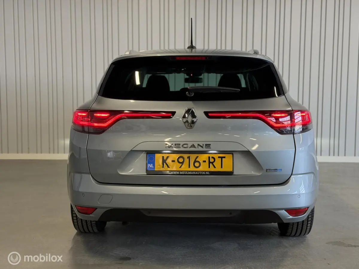 Estate 1.6 Plug-In Hybrid 160 Business Edition One