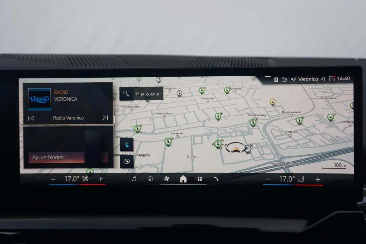xDrive40 M Sportpakket 19'' / Panoramadak / Harman Kardon / Parking Assistant Plus / Trekhaak