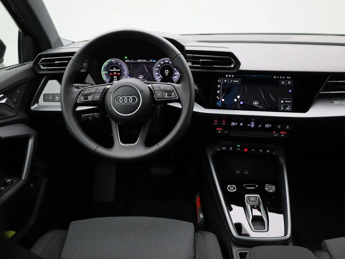 40 TFSI e S edition l Demo l Cruise control l Airco l Navigatie l Stoelverwarming l Elektr. instel. bestuurd.stoel l Parkeersensoren l Audi virtual cockpit plus l Audi drive select l Lichtme