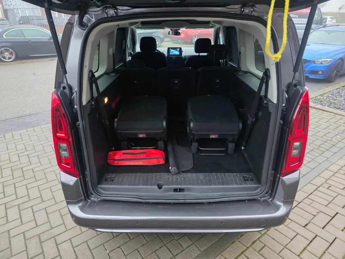 1.2 Turbo Professional|7-persoons|AUTOMAAT |Met o.a. achteruitrijcamera, cruise control en climate!