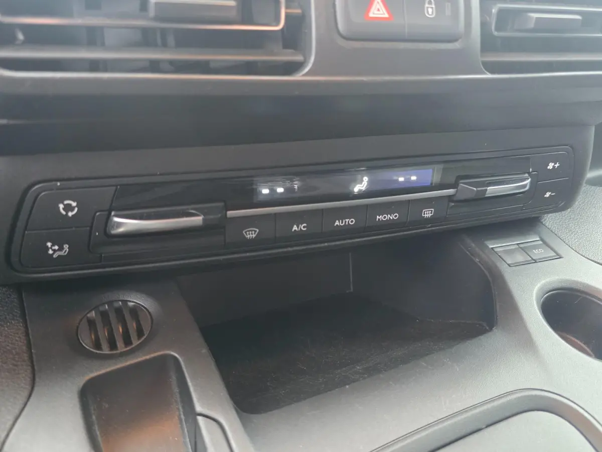 1.2 Turbo Professional|7-persoons|AUTOMAAT |Met o.a. achteruitrijcamera, cruise control en climate!