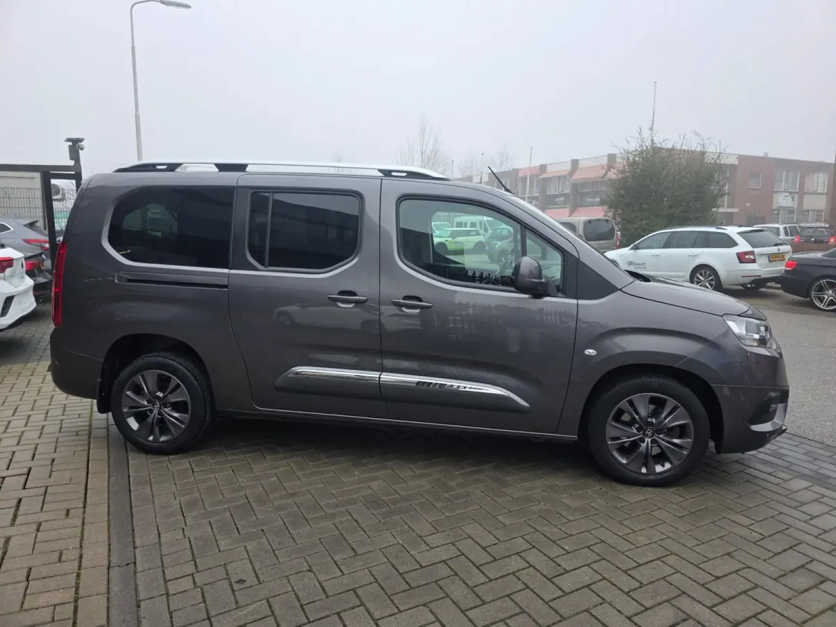 1.2 Turbo Professional|7-persoons|AUTOMAAT |Met o.a. achteruitrijcamera, cruise control en climate!