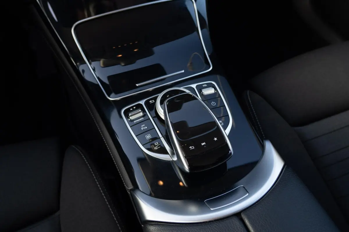 350e 4MATIC Premium AMG | Hybride | 1ste Eig | Trekhaak | Cruise | LED | Stoelverwarm. | Dealer onderhouden
