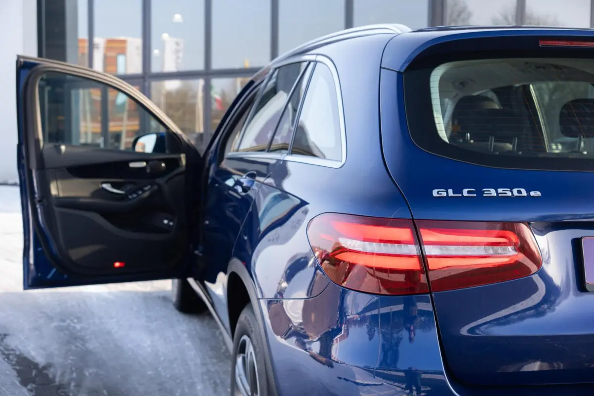 350e 4MATIC Premium AMG | Hybride | 1ste Eig | Trekhaak | Cruise | LED | Stoelverwarm. | Dealer onderhouden