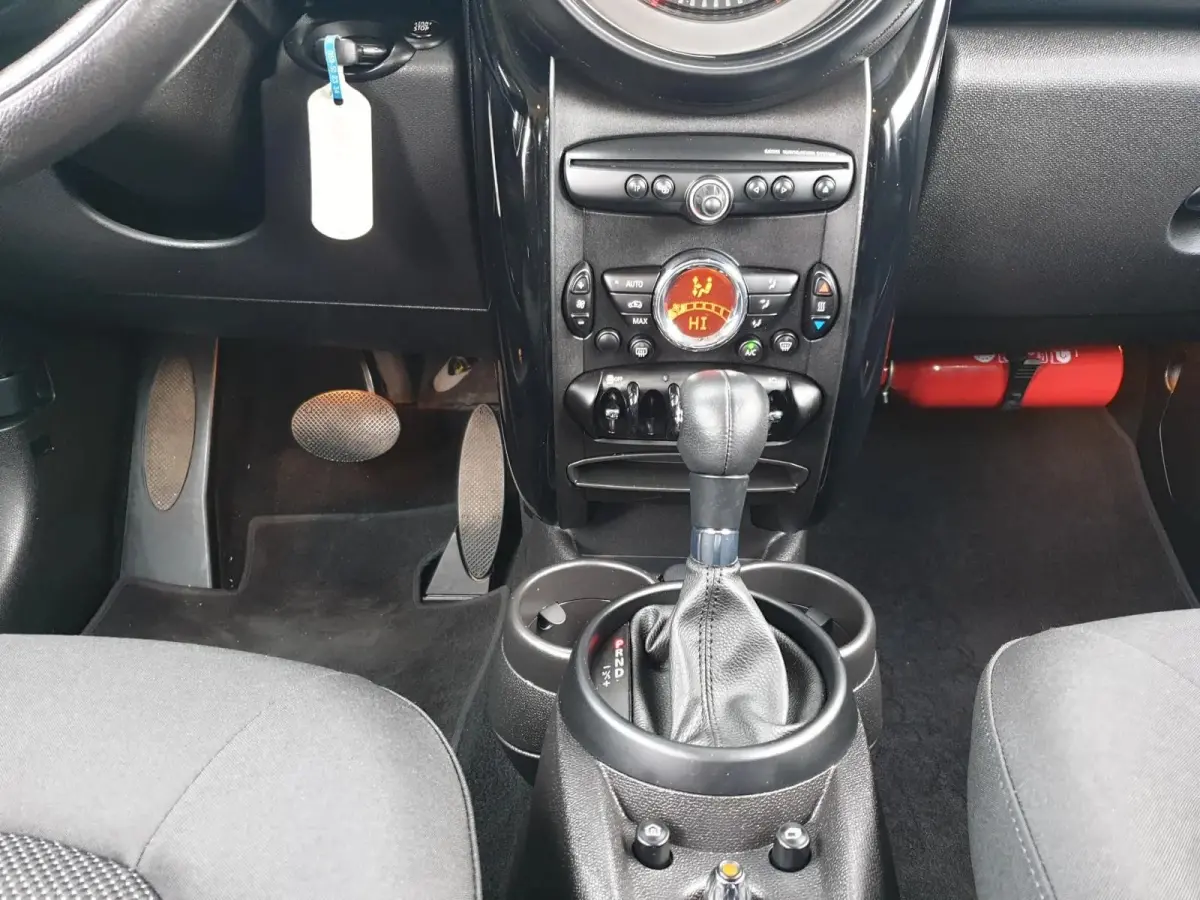 1.6 AUTOMAAT CLIMA CRUIS NAV