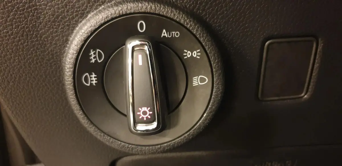 1.0 EDITION CARPLAY NAVI PANO CAMERA