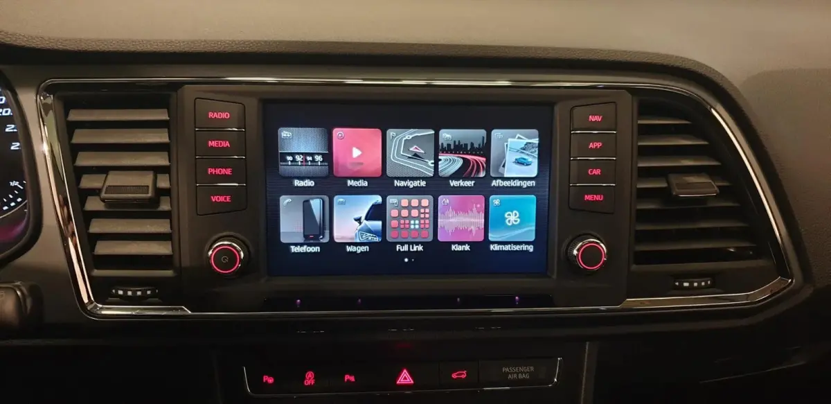 1.0 EDITION CARPLAY NAVI PANO CAMERA