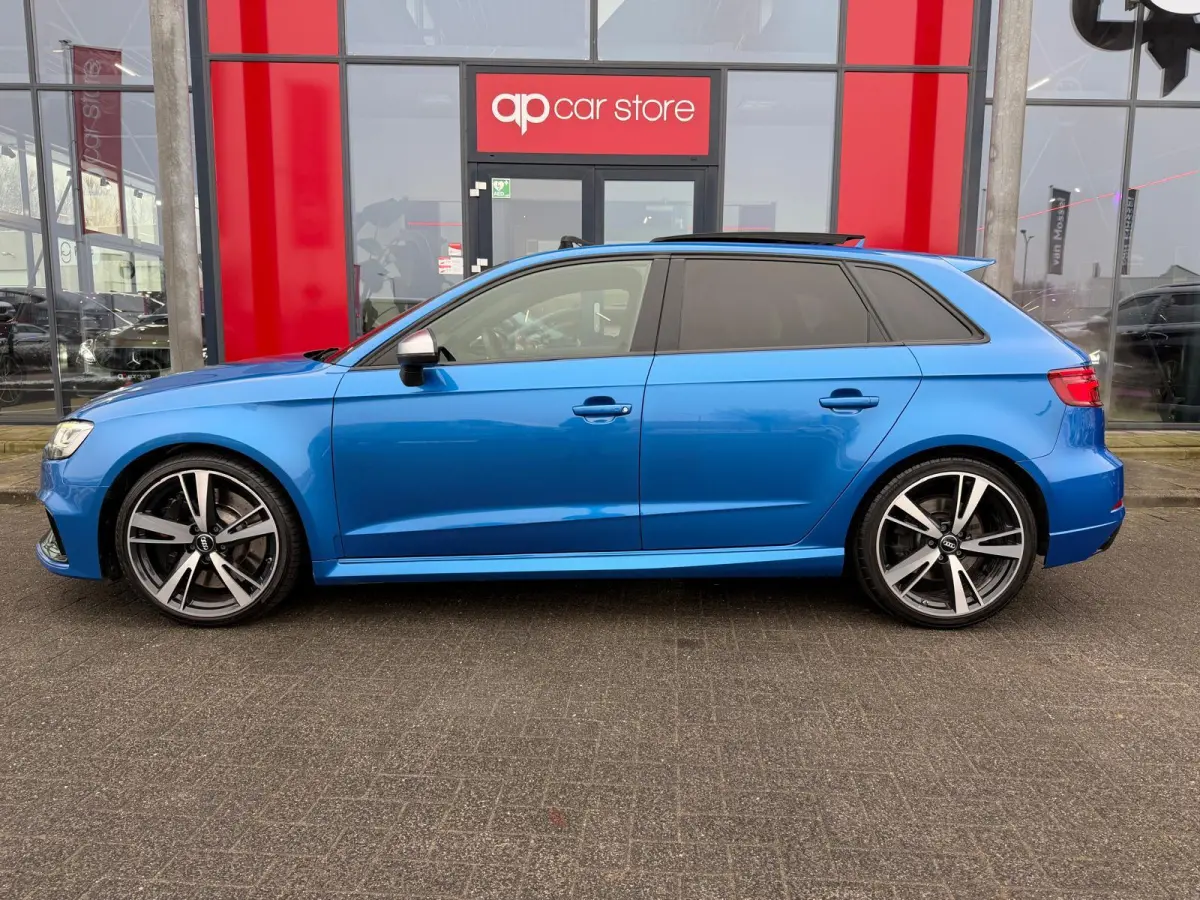 2.5 TFSI RS3 quattro Full Panorama B&O RS Seats Camera Parksens.
