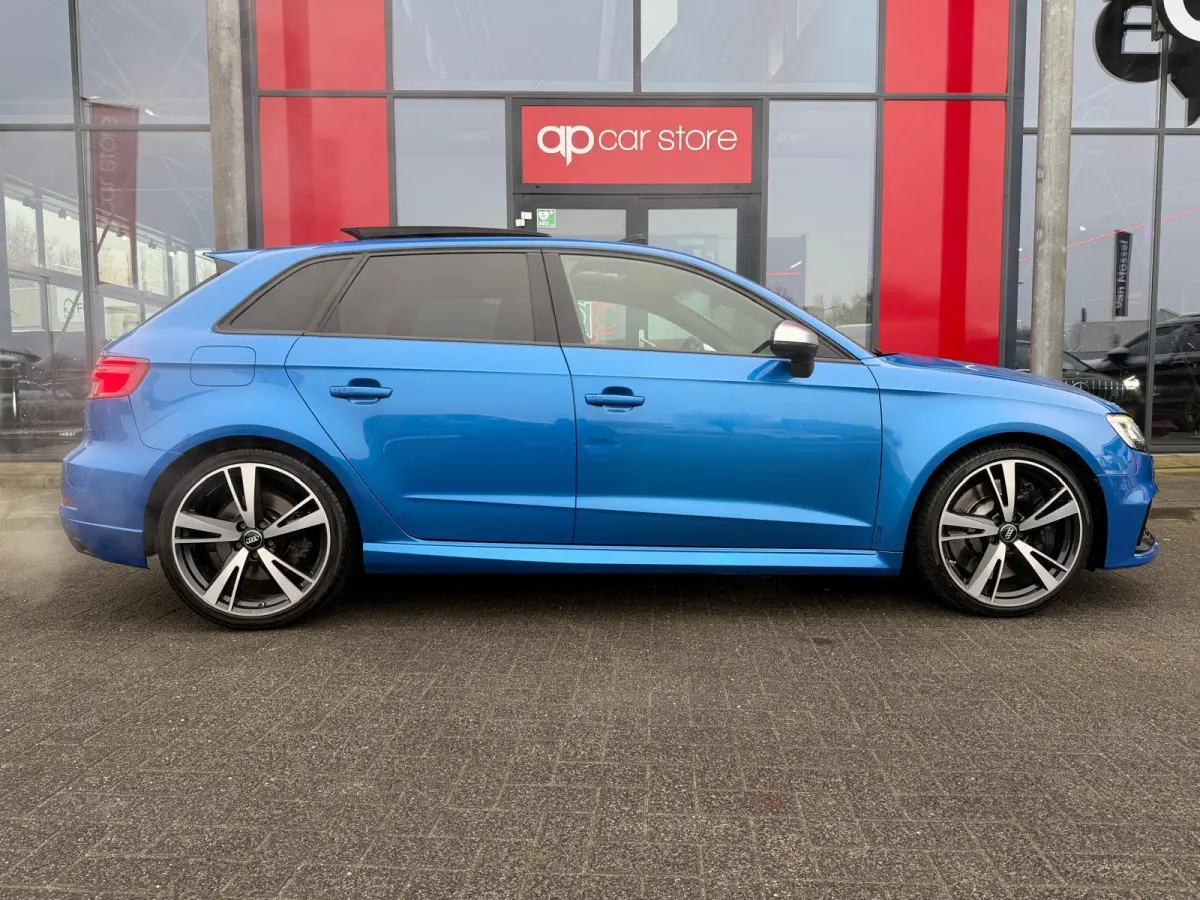 2.5 TFSI RS3 quattro Full Panorama B&O RS Seats Camera Parksens.