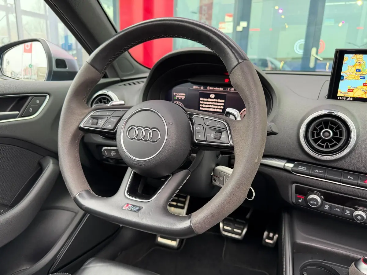 2.5 TFSI RS3 quattro Full Panorama B&O RS Seats Camera Parksens.