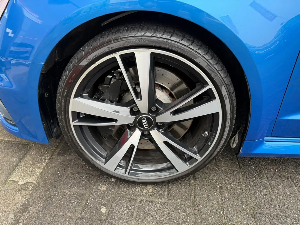 2.5 TFSI RS3 quattro Full Panorama B&O RS Seats Camera Parksens.