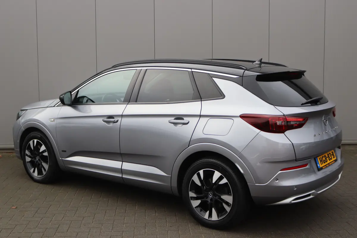 1.6T. Plug in Hybrid/PHEV 4x4 300PK Elegance Leder-pack/Elegance-pack