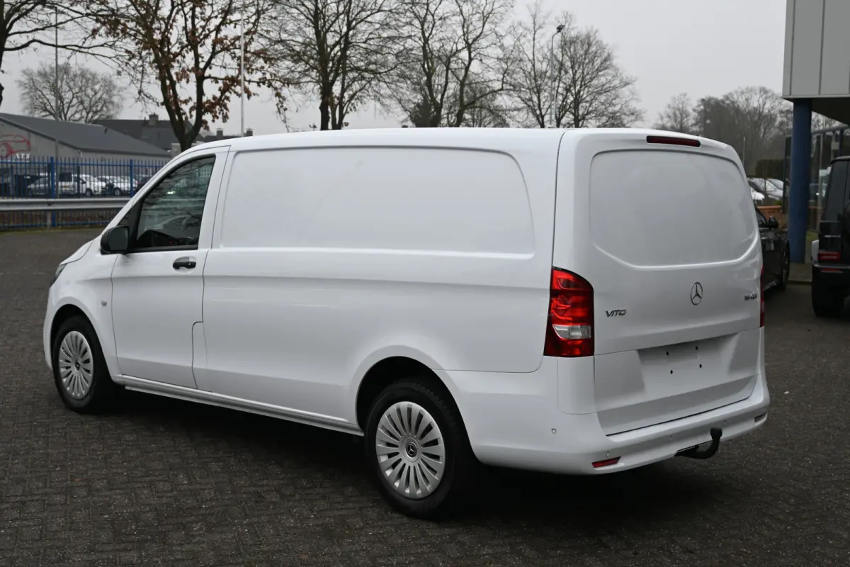 116 CDI L2 Pro Navigatie en Smartphone integratiepakket, Bumpers in kleur, Etc.
