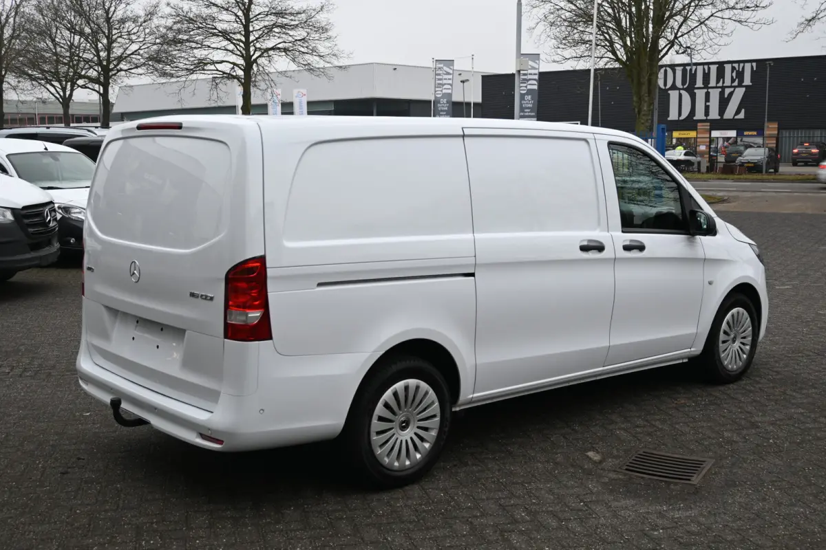 116 CDI L2 Pro Navigatie en Smartphone integratiepakket, Bumpers in kleur, Etc.